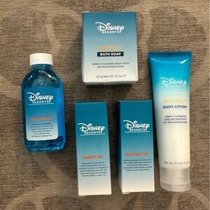 Disney Resorts H2O + 5 bath/beauty items